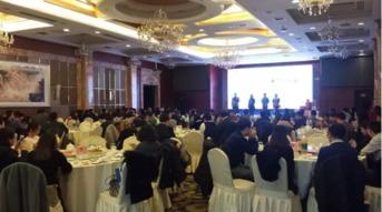 娱乐三句半,轻松幽默，笑料横生的欢乐时光