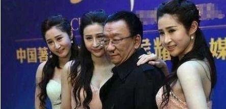 娱乐圈走穴,揭秘明星幕后商业之旅